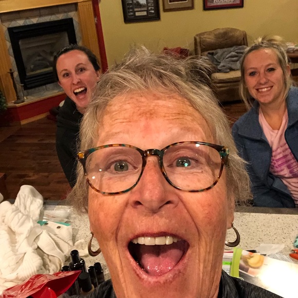 Meet the Posher Other - Meet your Posher, Mary